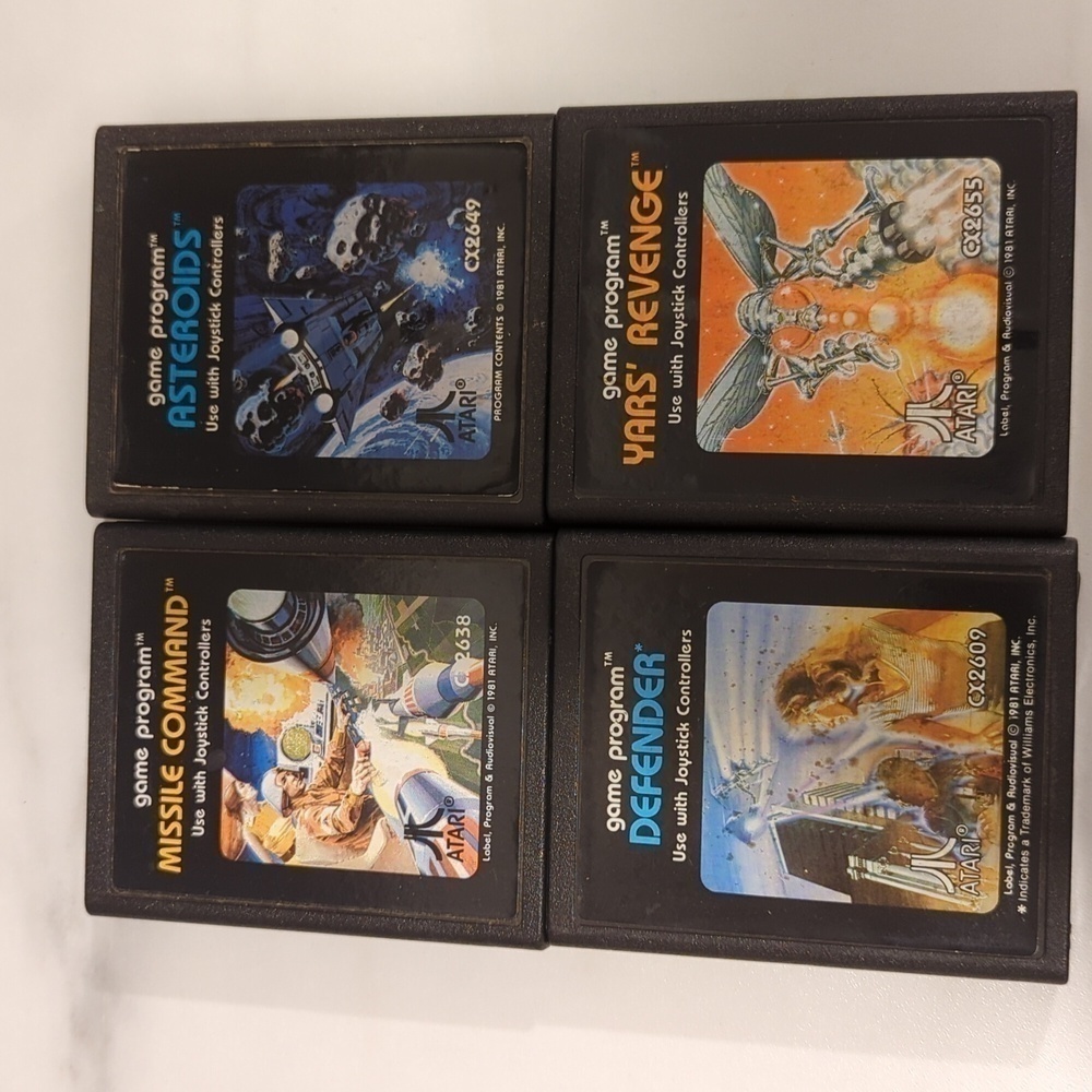 ATARI Game Lot (4 pieces)
